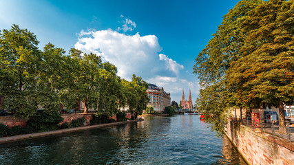 Fototapeta na wymiar Strasbourg river view