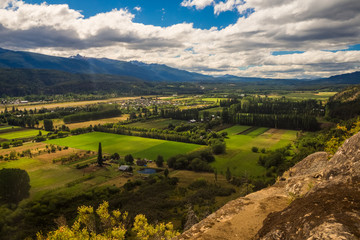 The valley of El Bolson in argentinian patagonia.dng