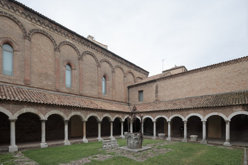 Fototapeta na wymiar Cloister of San Romano in the cathedral museum of Ferrara, Italy
