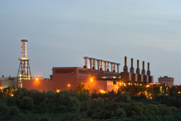 Fototapeta na wymiar Steel Plant In The Evening