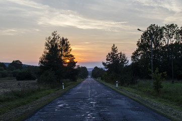 zachód słońca widok z drogi 