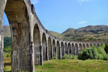 Obraz premium Glenfinnan Viadukt Viaduct Schottland Hogwarts Express