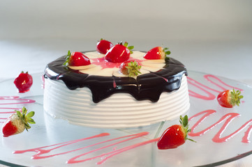 chocolate cake with stuffing and strawberries