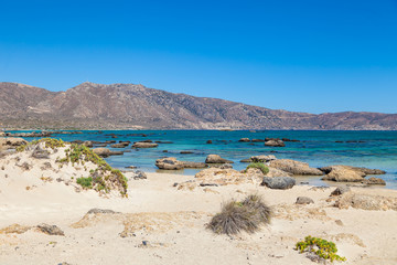 Fototapeta na wymiar The famous beach of Elafonisi at southern Crete one of the most beautiful beaches of Greece.