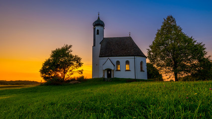 Sonnenuntergang- kleine Kirche in Wessobrunn