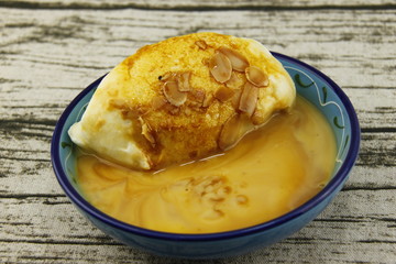 Ile flottante et sa crème anglaise