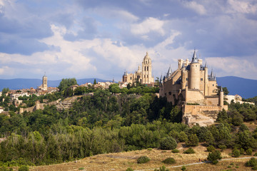 Fototapeta na wymiar Segovia, monumental city. Alcazar, cathedral and churches