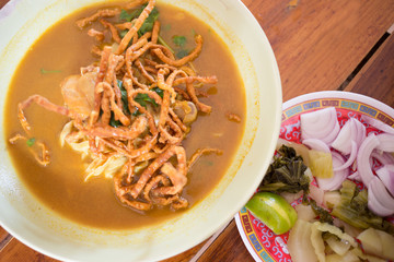Egg Noodle in Chicken Curry