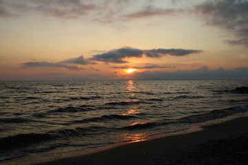 Traumhafter Sonnenaufgang an der Ostsee bei Hohwacht