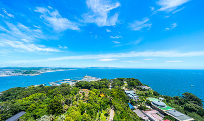 Fototapeta na wymiar enoshima island and urban skyline view in kamakura