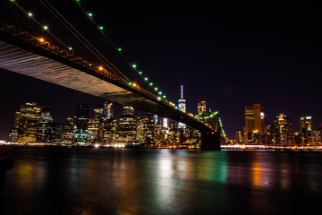 Naklejka na ściany i meble brooklyn bridge at night
