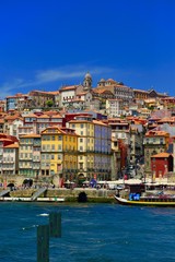 Fototapeta na wymiar La ville de Porto