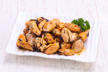 Pickled mussels in the bowl