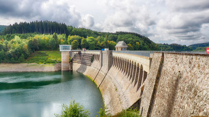 Talsperre am Biggesee im Sauerland