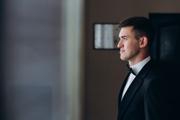Fototapeta premium Preparation of the groom for the wedding.