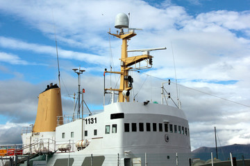 Naklejka premium radars sur l paquebot