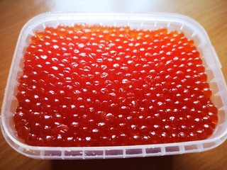 Red caviar in a bowl