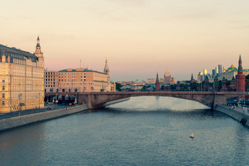floating bridge moscow river