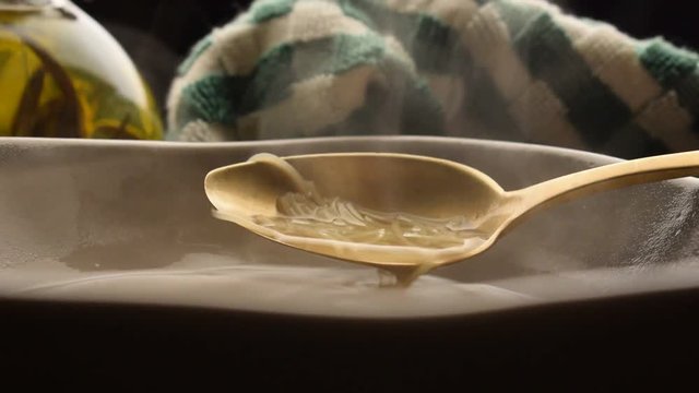 Silvana Comugnero Capelli d'angelo soup ft81090106 Pasta en caldo in brodo Minestrina video makaron w bulionie minestra movie noodle 