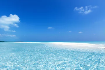 Poster Oceaan golf Maldivian sandbank in Indian ocean