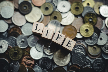 LIFEと日本円硬貨
