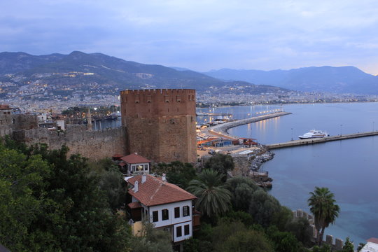Alanya Liman Redtower