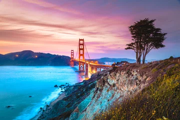 Keuken spatwand met foto Golden Gate Bridge bij schemering, San Francisco, Californië, VS © JFL Photography