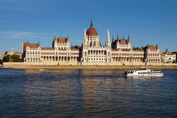 Fototapeta premium View of the historical building of the Hungarian capital of the parliament.