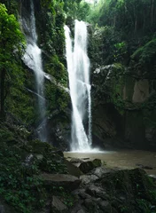 Deurstickers Waterval Waterval in de natuur reizen mok fah waterval © artrachen