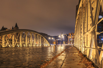 Neuerwegsbrücke Hamburg bei Nacht