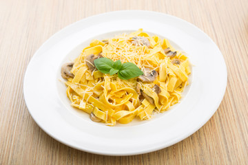 italian mushroom pasta with cheese
