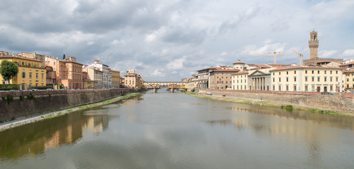 Florenz unter Wolken