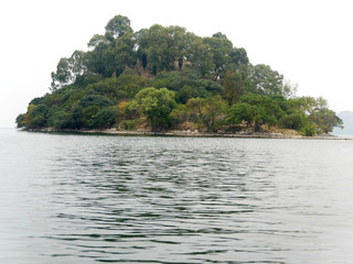 Fototapeta na wymiar Lac Kivu Island 