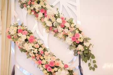 Floral decoration on the wedding in restaurant