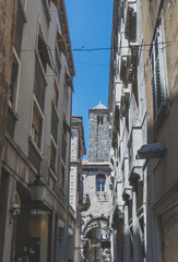 Fototapeta premium Beautiful narrow old street in Split, Croatia.