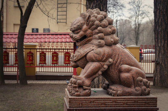  Lions guardians (Chi Tza) at the entrance to  Datsan Gunzechoinei.