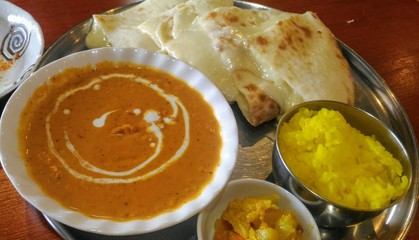 カレーとチーズナン