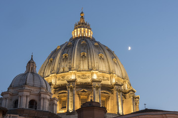 Fototapeta na wymiar St. Peter's Basilica at Sunset