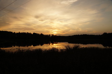 Fototapeta na wymiar Lake September Sunset