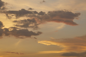 Fototapeta na wymiar colorful dramatic sky with cloud at sunse
