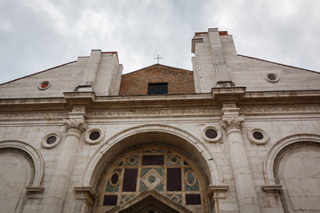 Die Kirche Tempio Malatestiano in Rimini, Italien