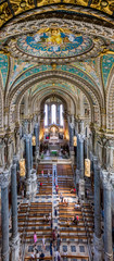 Obraz premium Intérieur de la Basilique Notre-Dame-de-Fourvière à Lyon