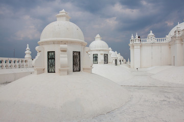 Die weiße Kathedrale von León - Nicaragua