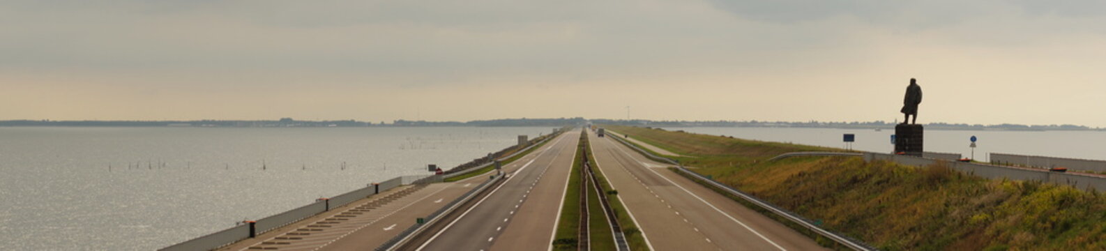 Afsluitdijk Damm - Nordsee - Friesland - Holland