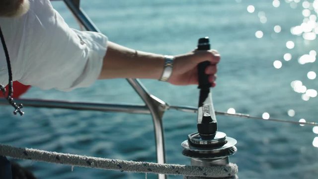 hand twist winch