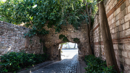 Wall and passage to the sea in Istanbul