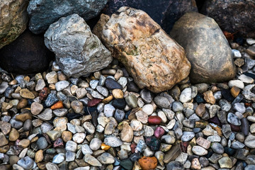 Small Stones with big Stones