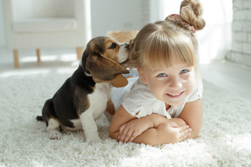 Child with dog 
