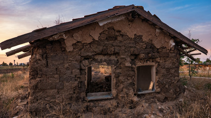 Fototapeta na wymiar old, destroyed house