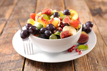 bowl with mixed fruits